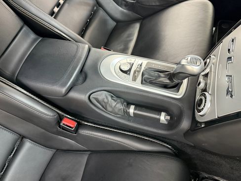 Used 2006 Mercedes-Benz SLR image 24