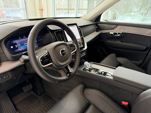 New 2026 Volvo XC90 T8 Ultra w/ Protection Package Premier image 15