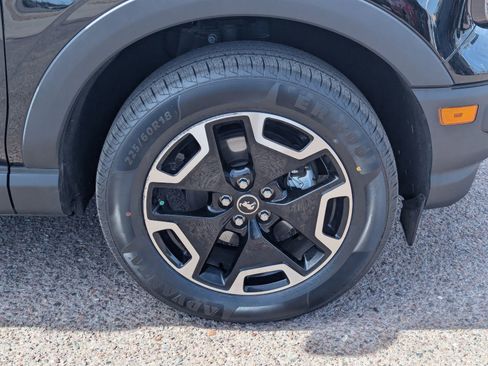 Certified 2023 Ford Bronco Sport Outer Banks w/ Tech Package image 9