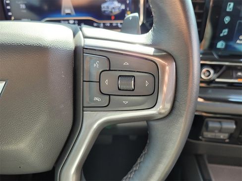 Used 2023 Chevrolet Silverado 1500 ZR2 w/ Technology Package image 33