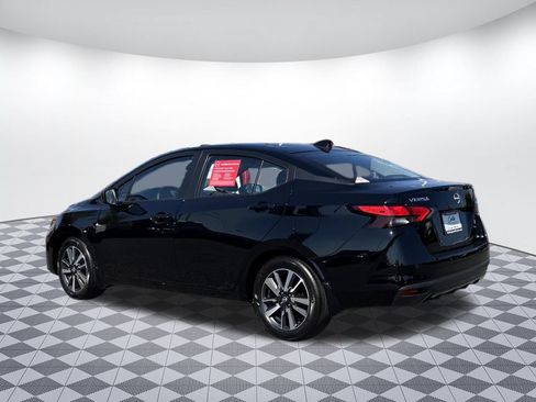 Used 2025 Nissan Versa SV w/ Trunk Package FWD image 4
