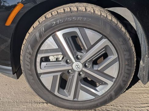 Certified 2023 Hyundai Kona SE image 3