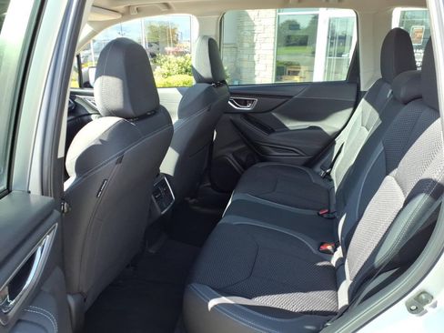 Used 2024 Subaru Forester Premium AWD/4WD image 23
