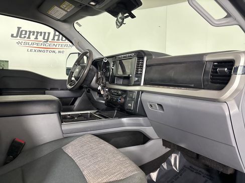 Used 2024 Ford F250 XLT w/ FX4 Off-Road Package image 25