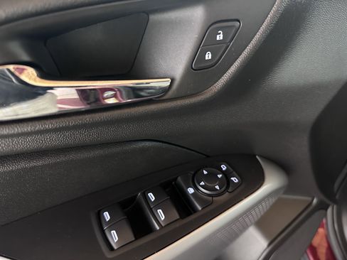 Used 2024 Chevrolet Trax LS image 44