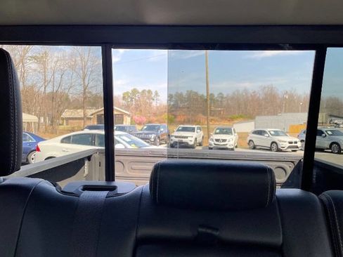 Used 2017 RAM 1500 Laramie w/ Convenience Group image 32