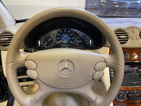 Used 2007 Mercedes-Benz CLK 350 Cabriolet image 14