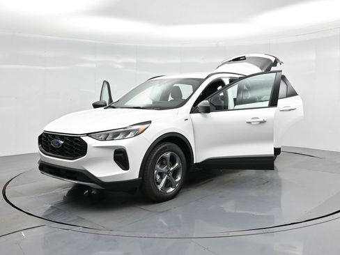 New 2025 Ford Escape ST-Line w/ Tech Pack #1 image 28