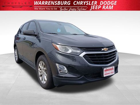 Used 2021 Chevrolet Equinox LS FWD image 1