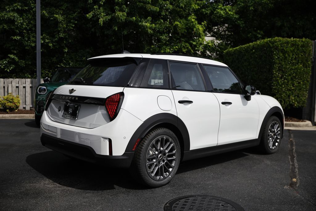 New 2026 MINI Cooper 4-Door Hardtop FWD image 7