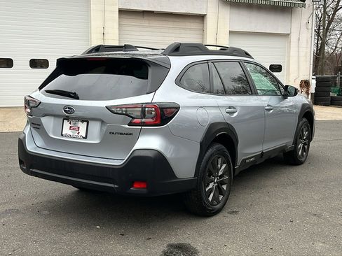 Certified 2025 Subaru Outback Onyx Edition AWD/4WD image 5