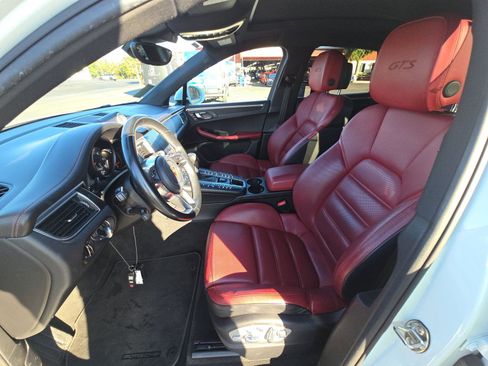 Used 2018 Porsche Macan GTS image 10