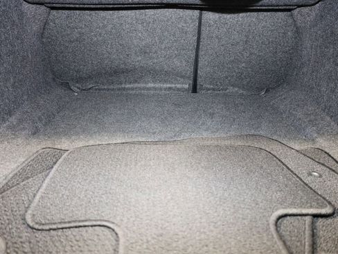 Used 2023 Chrysler 300 C RWD image 18