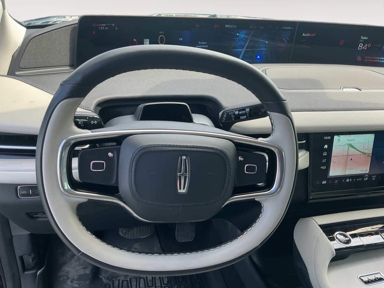 Certified 2025 Lincoln Navigator Reserve AWD/4WD image 12