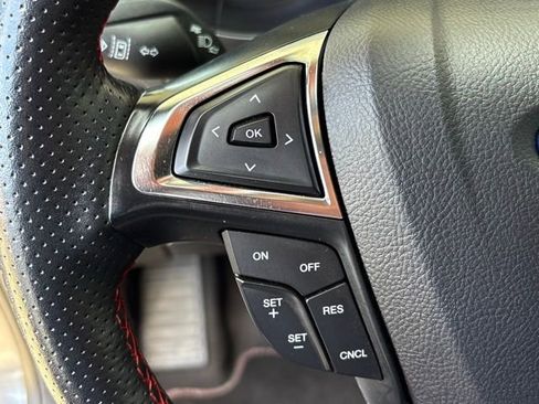 Used 2024 Ford Edge ST-Line AWD/4WD image 19