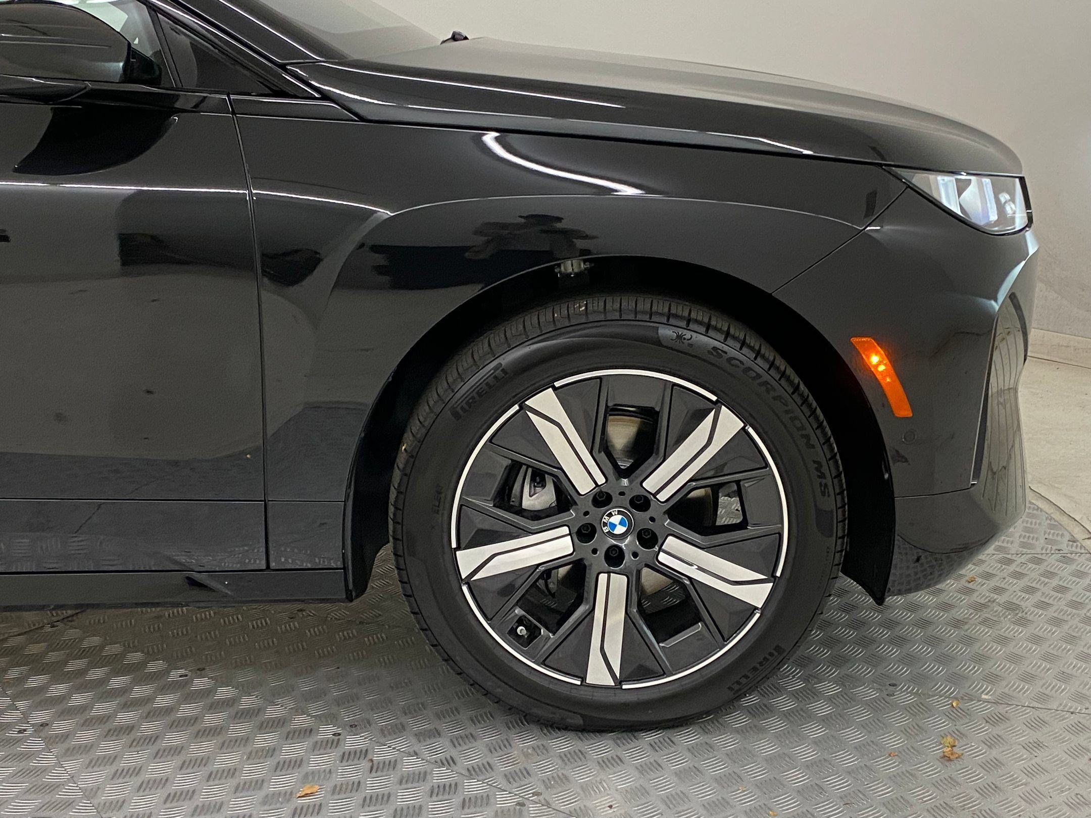 Used 2026 BMW iX xDrive45 AWD/4WD image 11