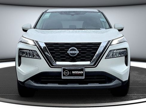 Used 2023 Nissan Rogue SV AWD/4WD image 2