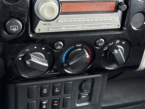 Used 2007 Toyota FJ Cruiser Base image 20