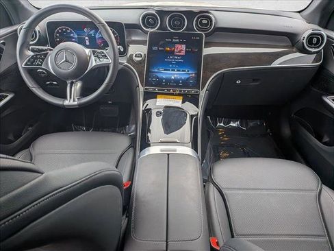 Used 2026 Mercedes-Benz GLC 300 4MATIC image 18