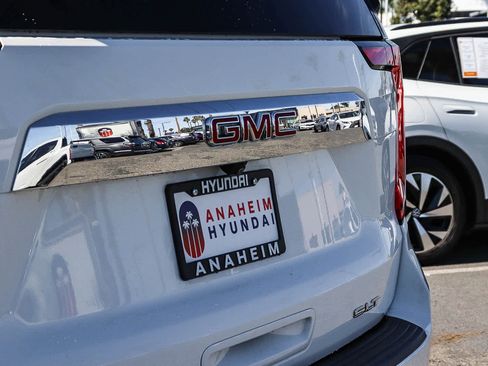 Used 2024 GMC Yukon XL SLT image 8