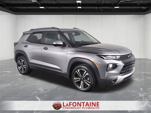 Certified 2023 Chevrolet TrailBlazer LT w/ LPO, Blackout Package image 2