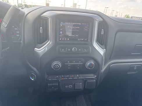 Used 2026 Chevrolet Silverado 1500 Custom AWD/4WD image 31