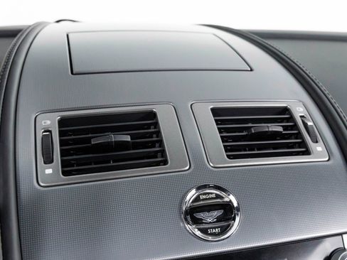 Used 2009 Aston Martin DBS Coupe image 26