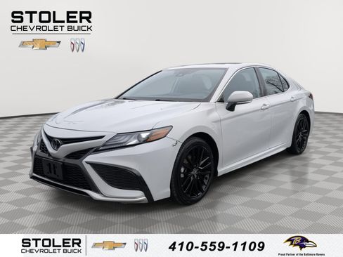Used 2023 Toyota Camry XSE image 1