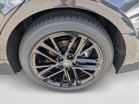 New 2025 Toyota Camry SE image 9