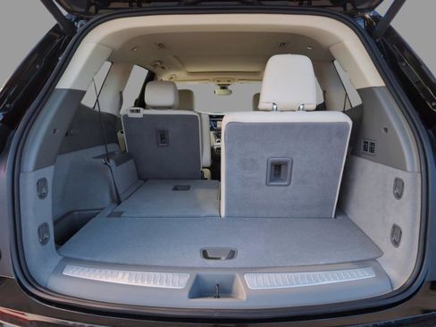 New 2025 Cadillac XT6 Premium Luxury image 32