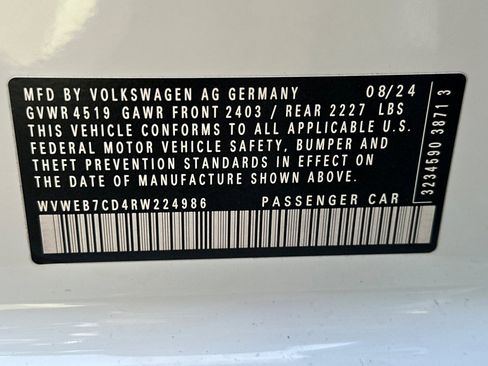 Used 2024 Volkswagen Golf R image 28