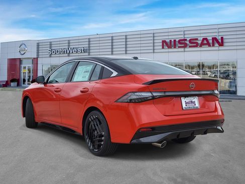 New 2026 Nissan Sentra SR FWD image 8