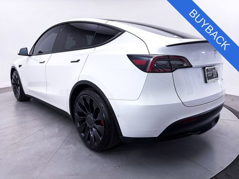 Used 2022 Tesla Model Y Performance AWD/4WD image 12