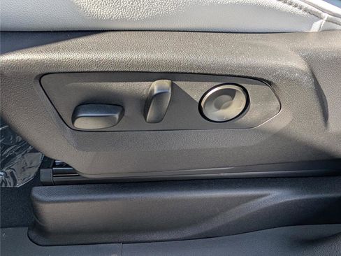 New 2026 Chevrolet Suburban Premier image 22