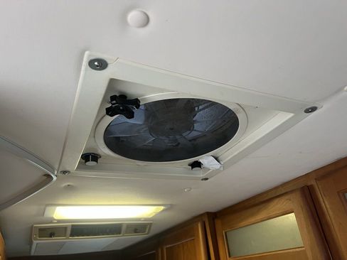 Used 2008 Dodge Sprinter 2500 w/ Trailer Tow Group image 29