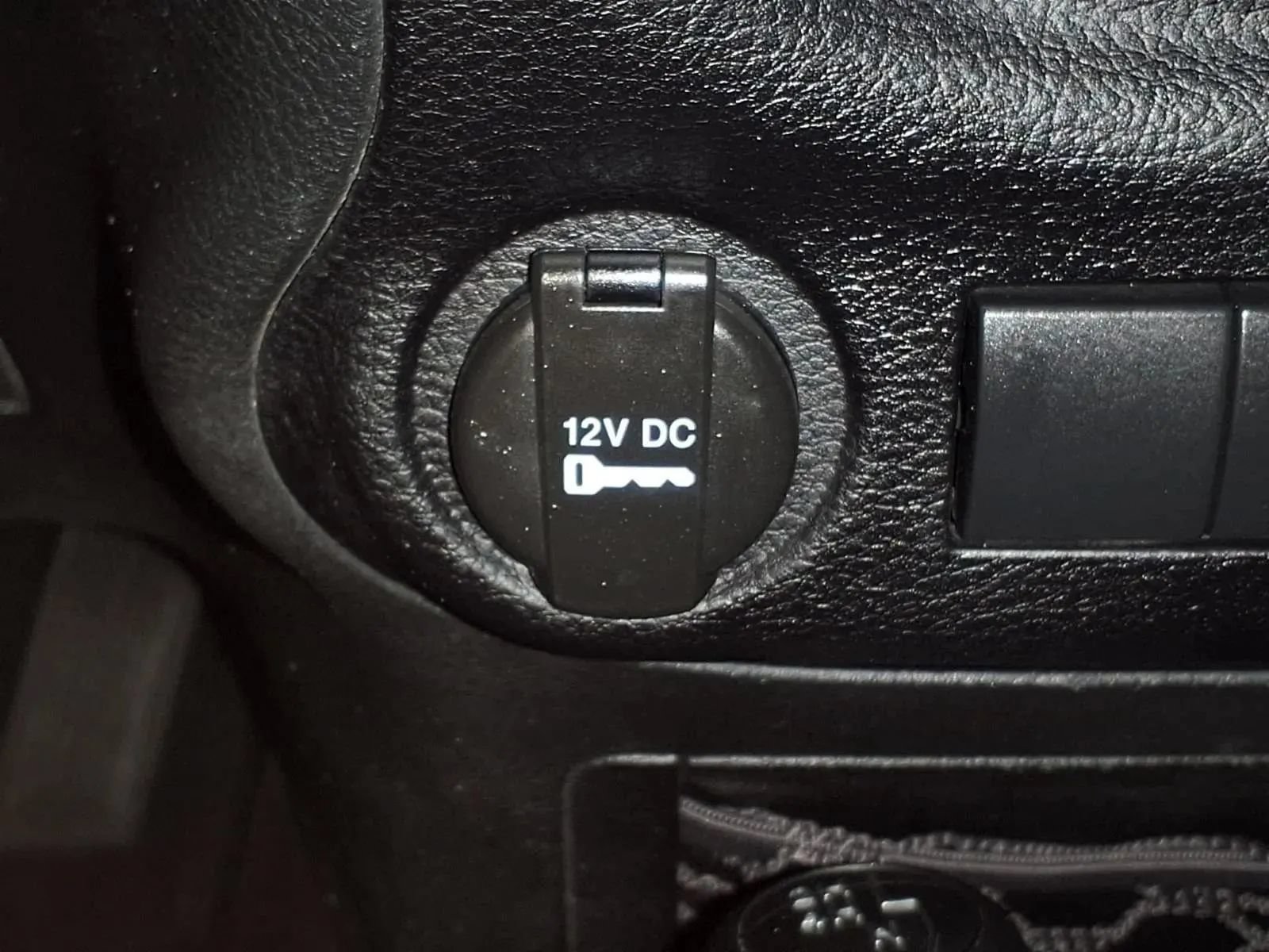Used 2013 Jeep Wrangler Sport AWD/4WD image 19