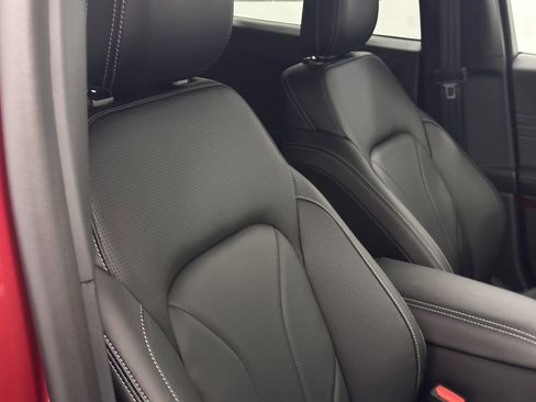 New 2025 Ford Escape SE w/ PHEV Premium Package image 11