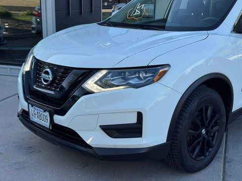 Used 2017 Nissan Rogue SV AWD/4WD image 43