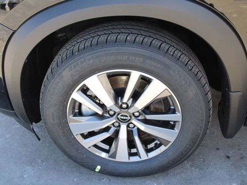 New 2026 Nissan Pathfinder SL AWD/4WD image 8