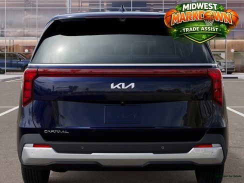 New 2026 Kia Carnival EX image 13