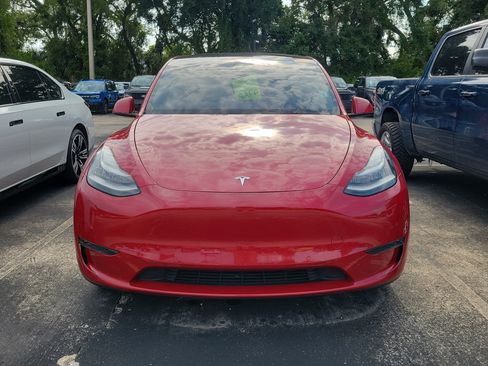 Used 2021 Tesla Model Y Long Range AWD/4WD image 2