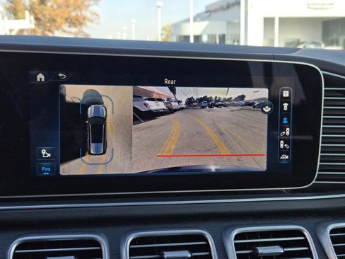 Used 2024 Mercedes-Benz GLS 450 4MATIC image 19