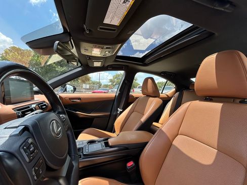 Used 2023 Lexus IS 350 F Sport RWD image 12