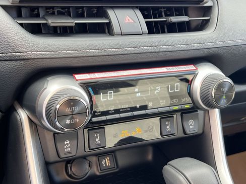 New 2025 Toyota RAV4 XLE image 16