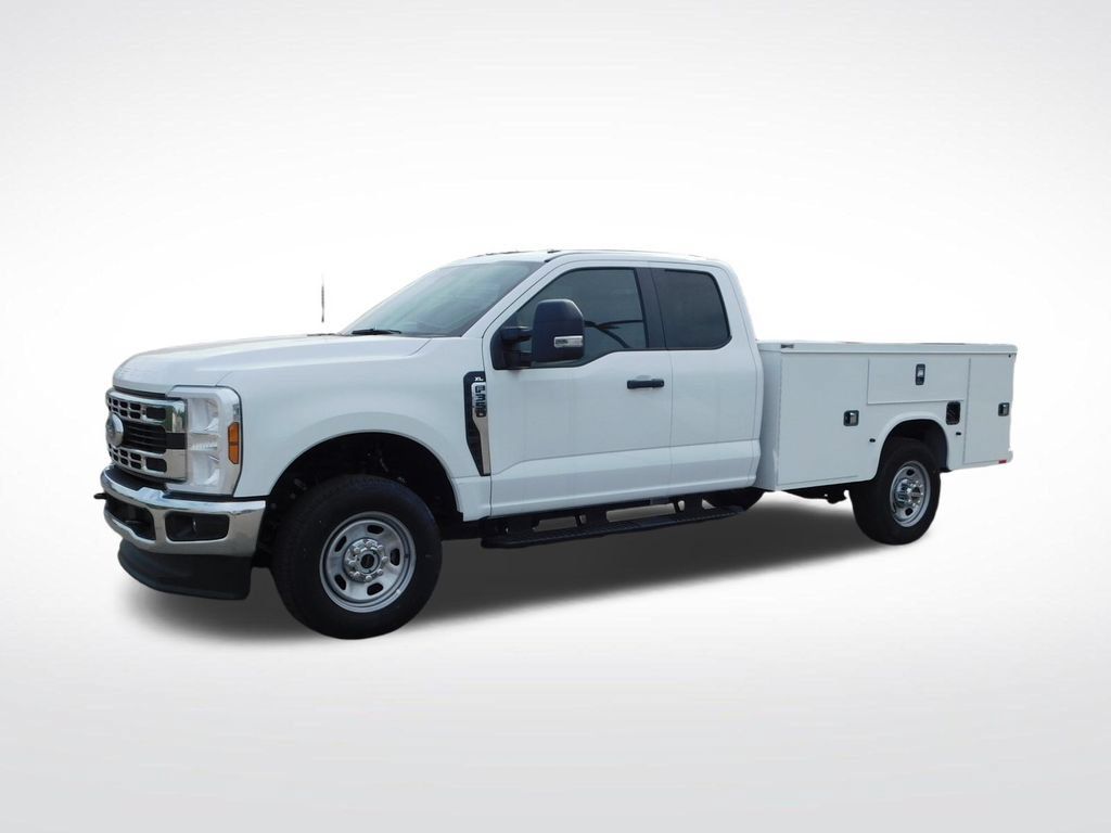 New 2025 Ford F350 XL w/ XL Chrome Package AWD/4WD image 8
