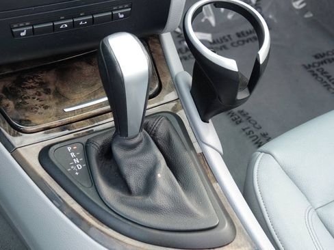 Used 2009 BMW 128i Convertible RWD image 70