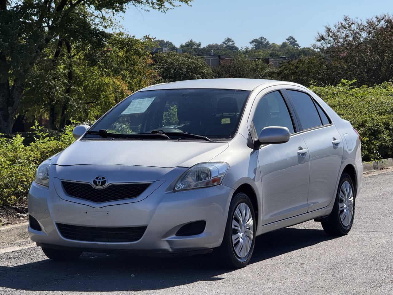 Used 2012 Toyota Yaris Sedan FWD image 1