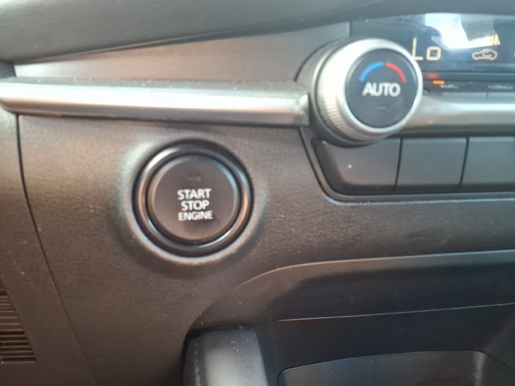 Used 2025 MAZDA MAZDA3 s Sport FWD image 24