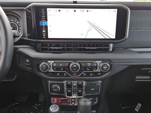 New 2025 Jeep Wrangler Unlimited Rubicon 392 image 9