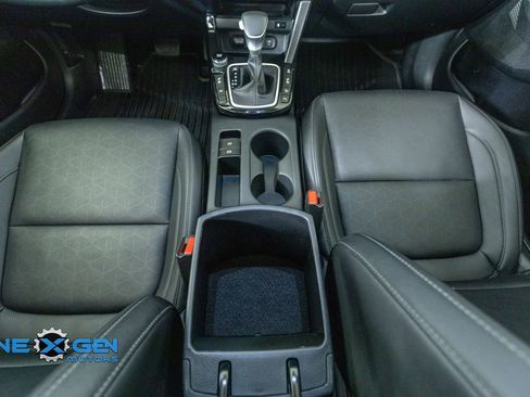 Used 2025 Kia Seltos SX w/ SX Sunroof Package AWD/4WD image 30